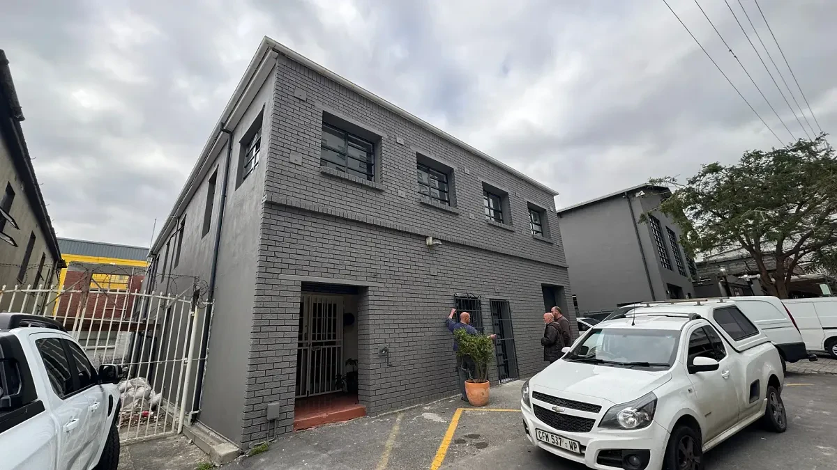 33 Yew Street commercial property in Salt River