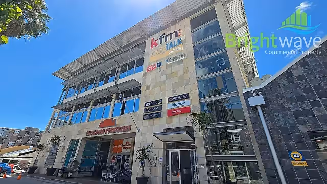 Somerset Square in Green Point, exterior view.