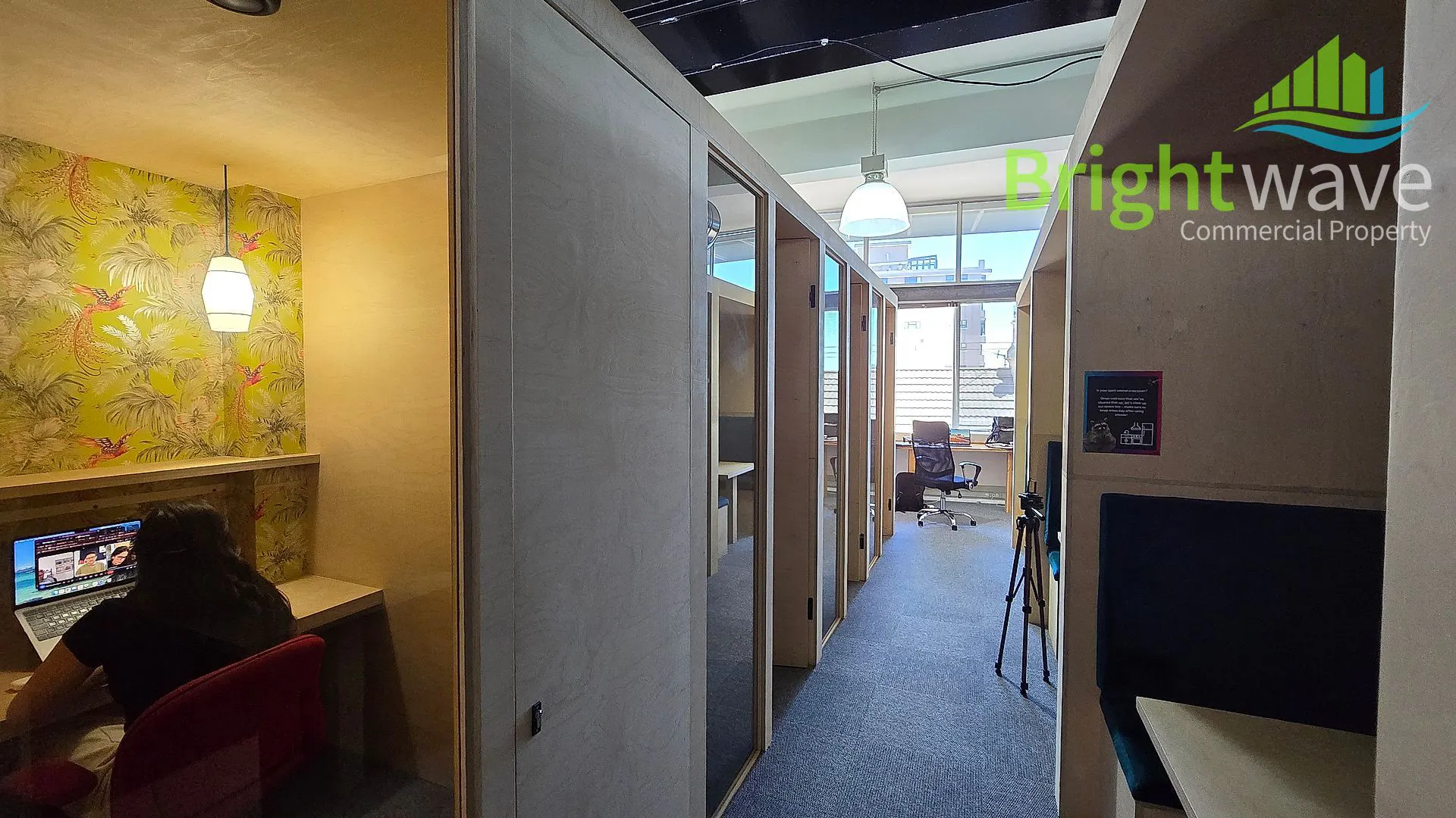 Somerset Square, available office to let in Green Point
