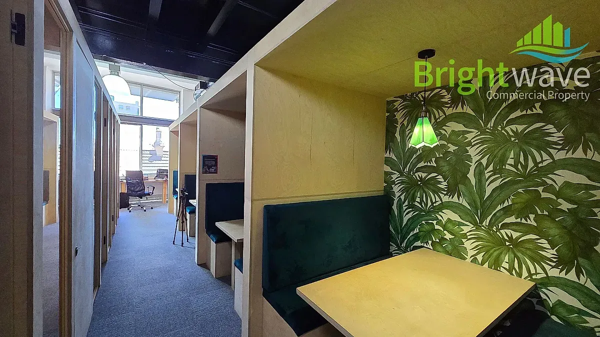 Office layout at Somerset Square, Green Point