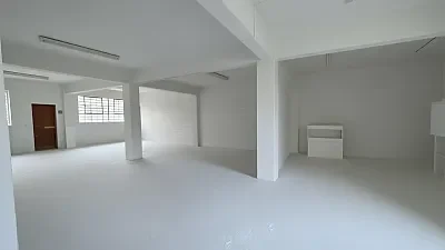 Open plan retail area at 25 Hope Street