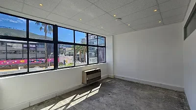 Graphic Centre, available office to let in Cape Town CBD