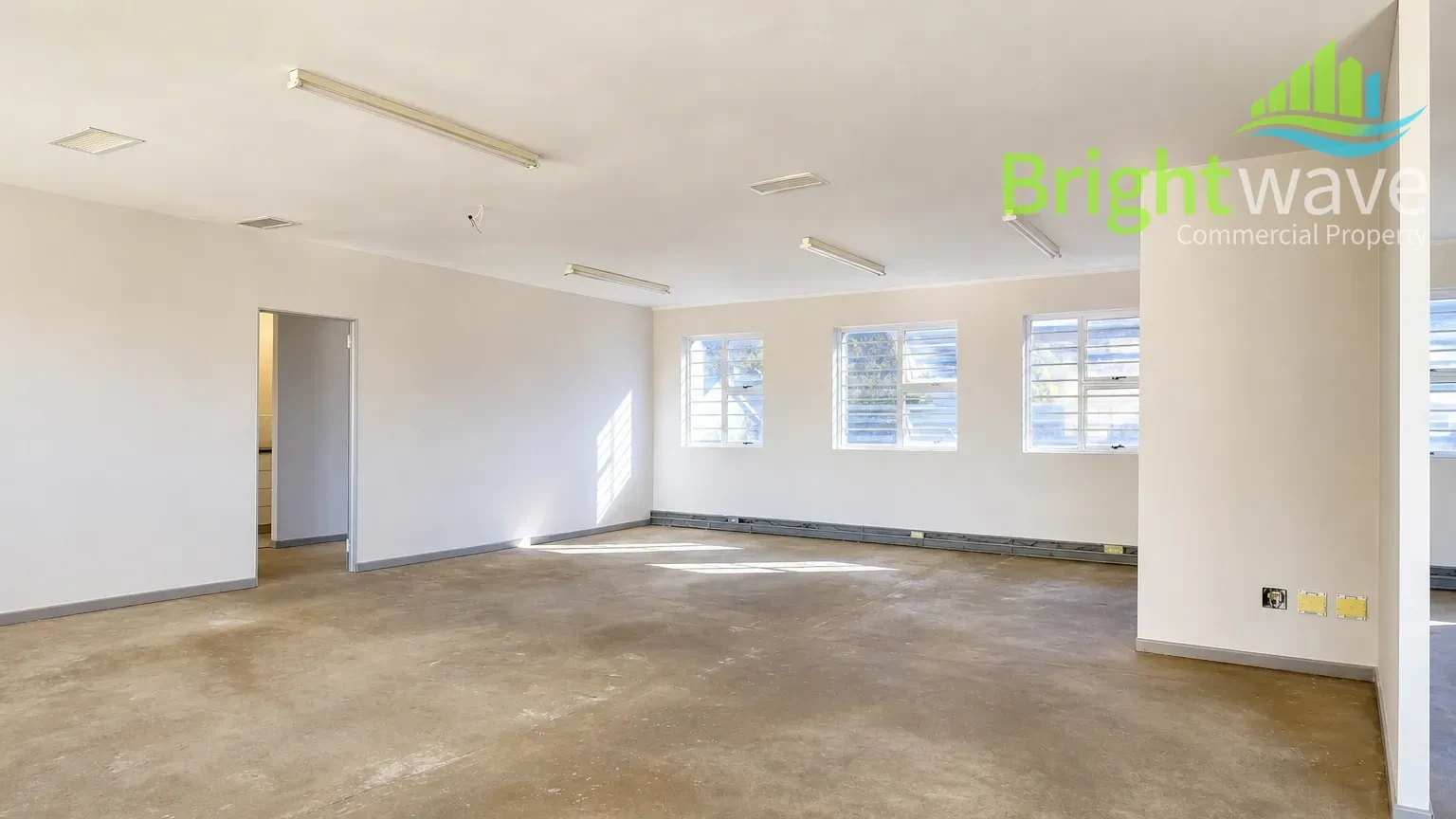 Devonshire Court, available office to let in Wynberg
