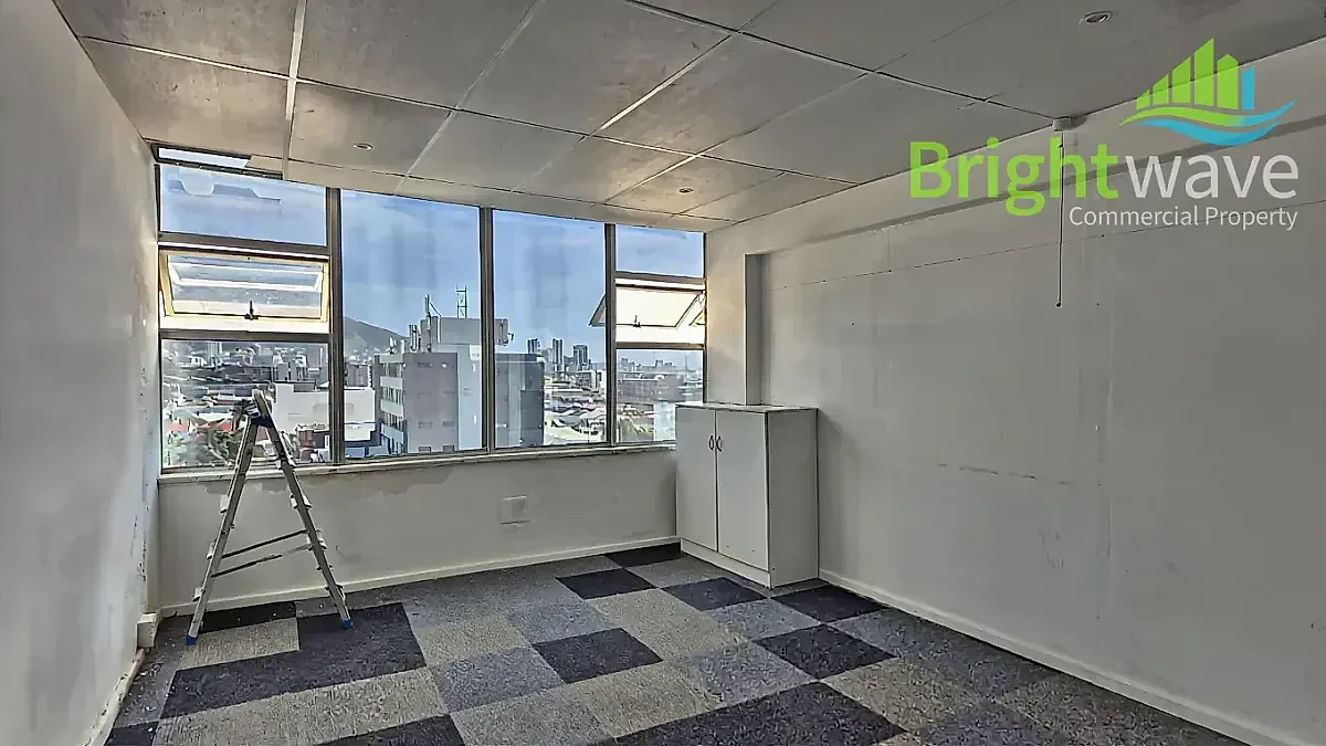 Office layout at 172 De Waal House, Woodstock