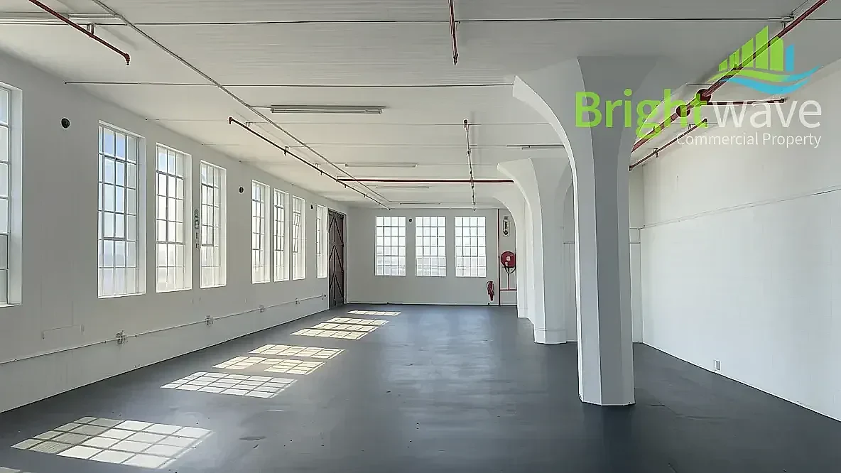 Office layout at Tollgate Industrial Centre, Woodstock