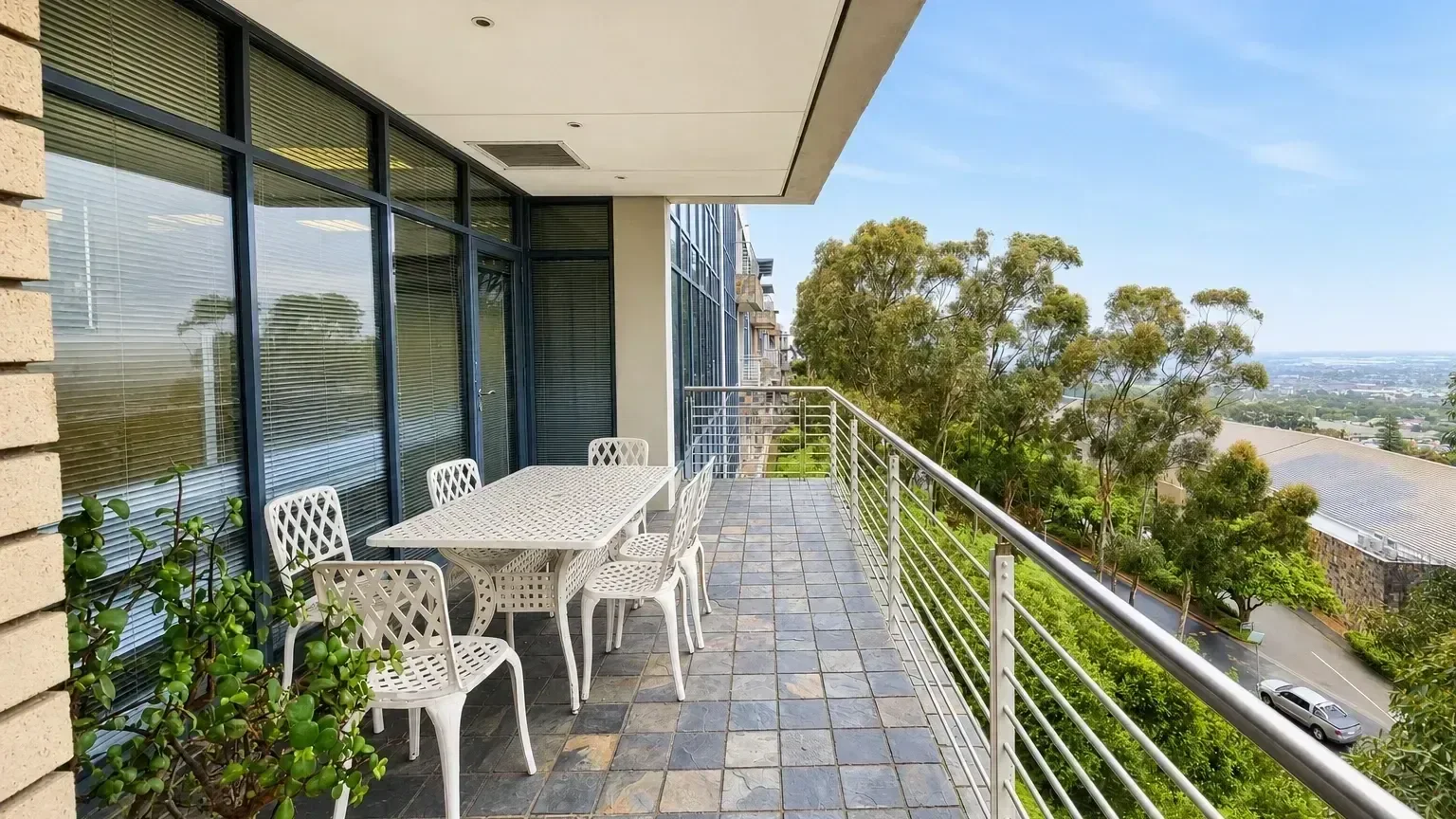 429 m² Office in Plattekloof