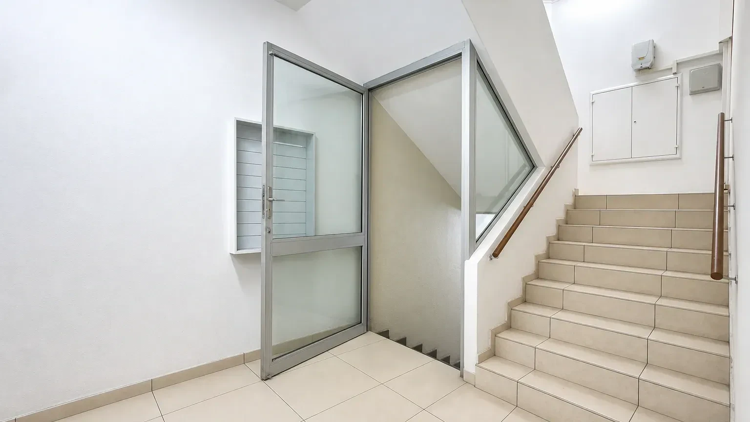 600 m² Office in Claremont
