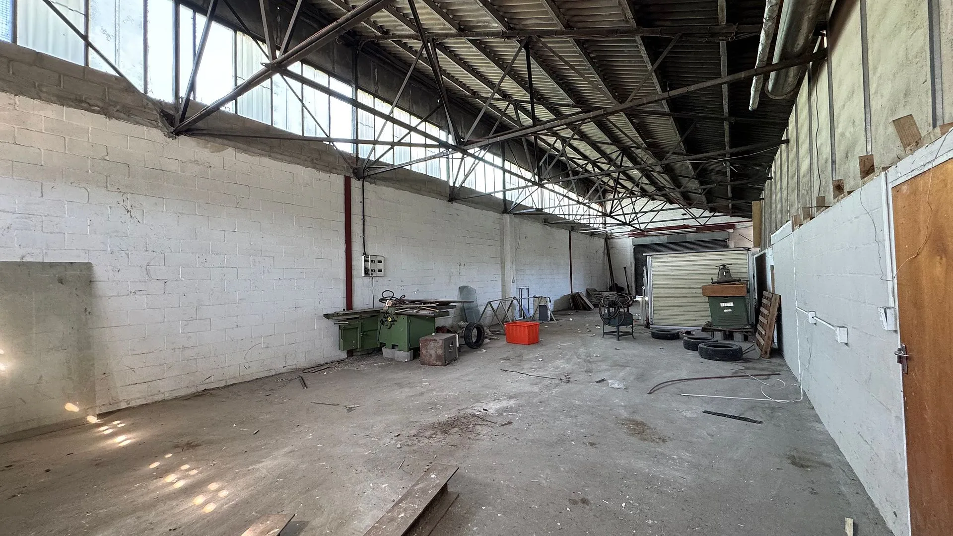 Open plan industrial area at Gunners Factory Park