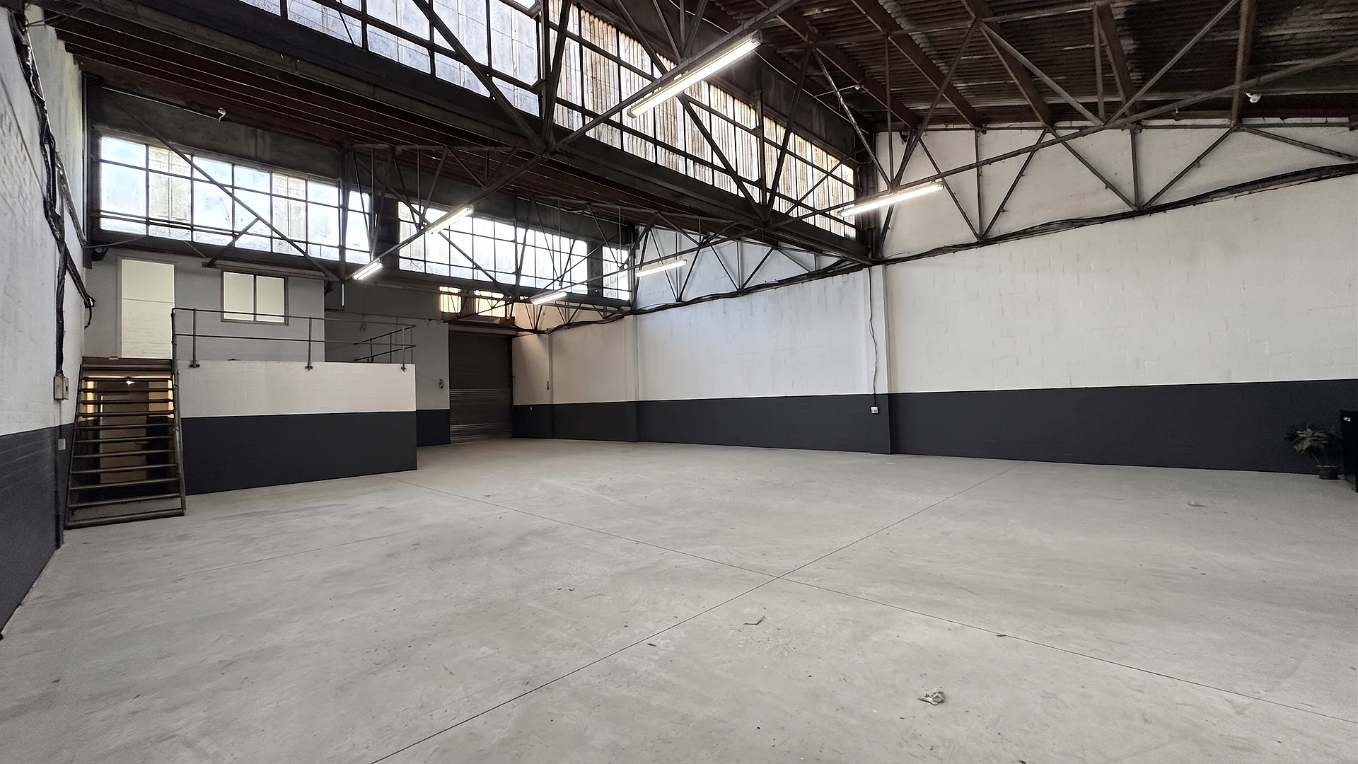 Gunners Factory Park, available industrial to let in Epping