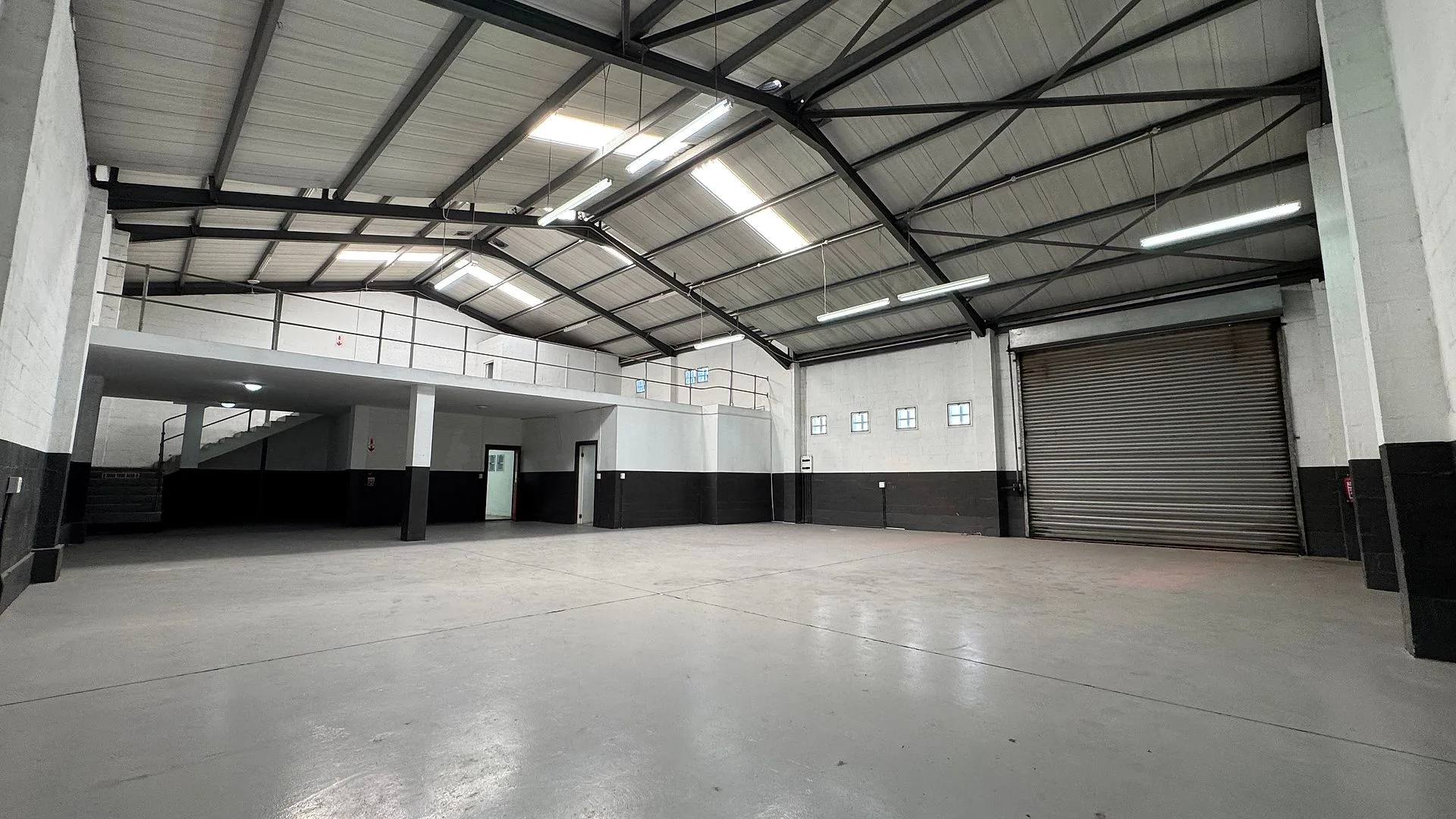 420 m² Industrial in Epping