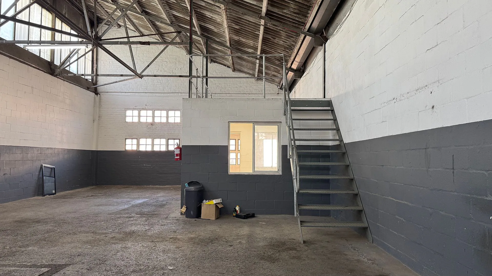 Gunners Factory Park, available industrial to let in Epping