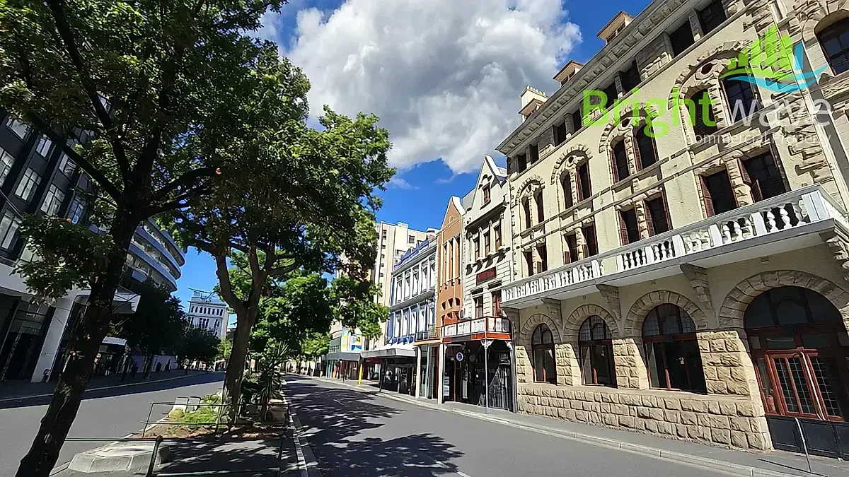 Open plan retail area at 6 Spin Street