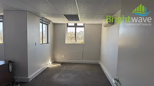 216.17 m2 office to let at Parc du Links office park in Somerset West, office interior.