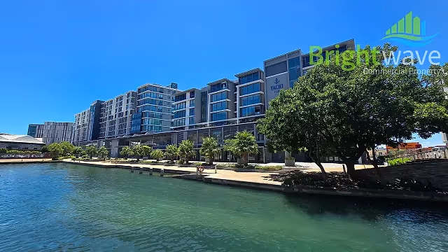 The Yacht Club in Foreshore, exterior view.