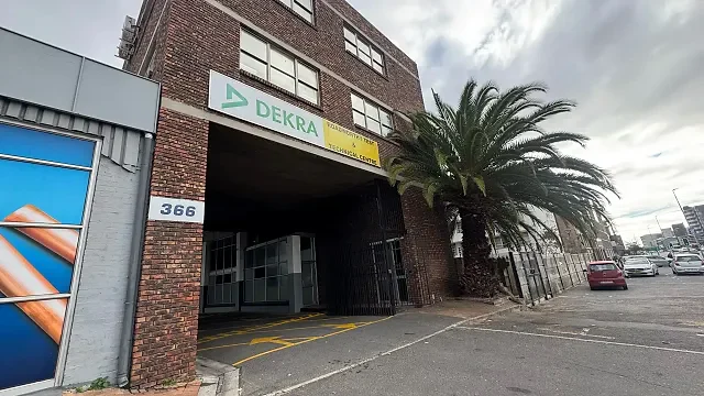 366 Victoria Road, Salt River - building photo 1