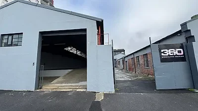 Open plan industrial area at 265 Victoria