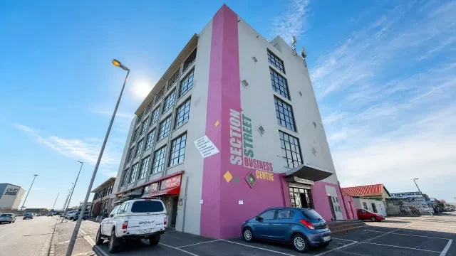 Section Street Business Centre, Paarden Eiland - building photo 1