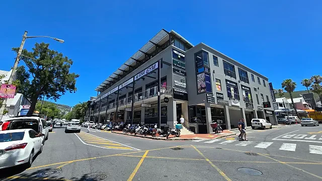 Lifestyle on Kloof, Gardens - building photo 9