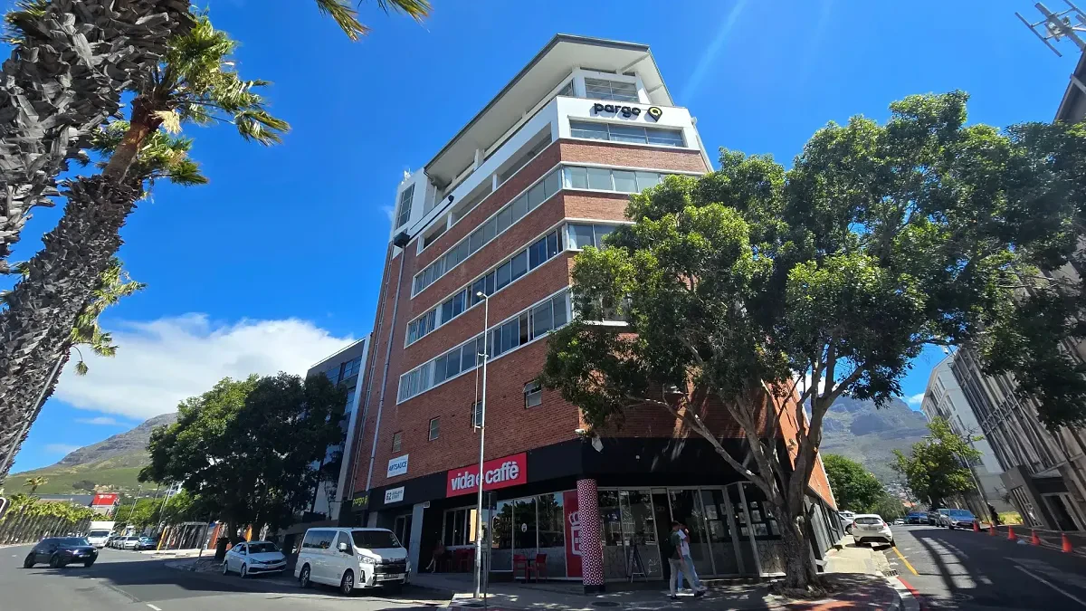 62 Roeland commercial property in Gardens