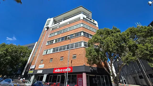 62 Roeland, Gardens - building photo 10