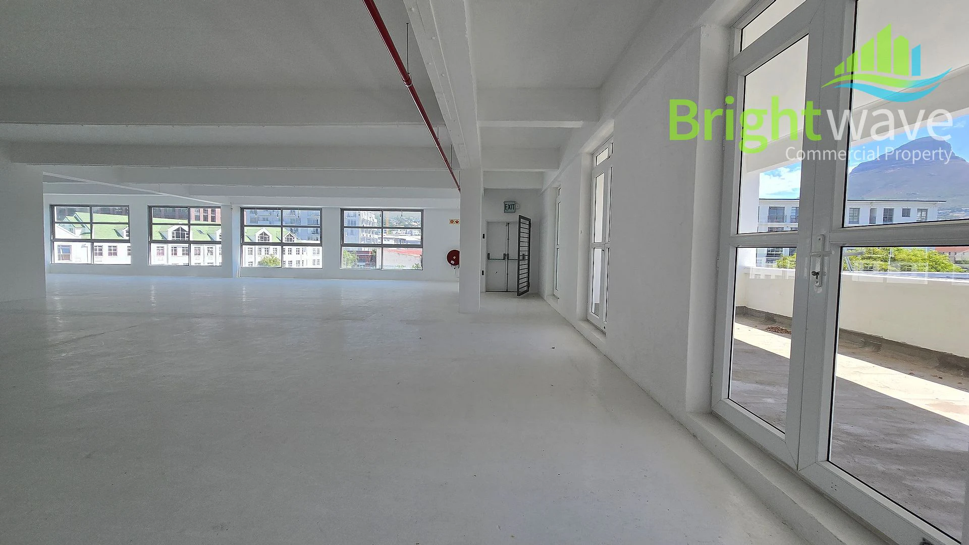 Office layout at 62 Roeland, Gardens