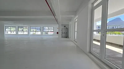Office layout at 62 Roeland, Gardens
