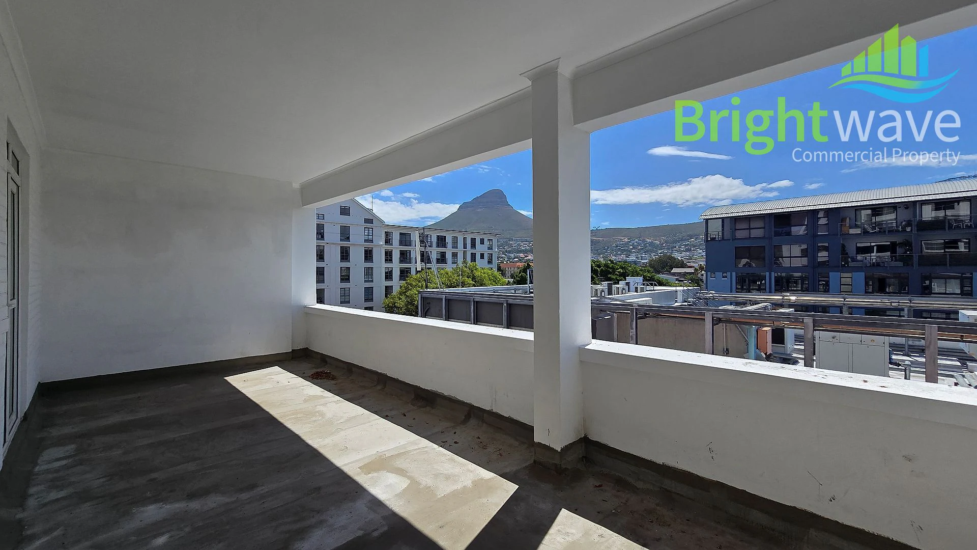 62 Roeland, available office to let in Gardens