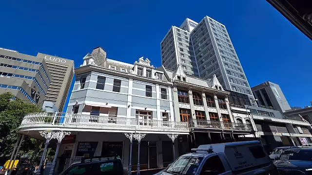 29 Loop Street in Cape Town CBD, exterior view.