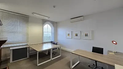 Portswood, available office to let in V&A Waterfront