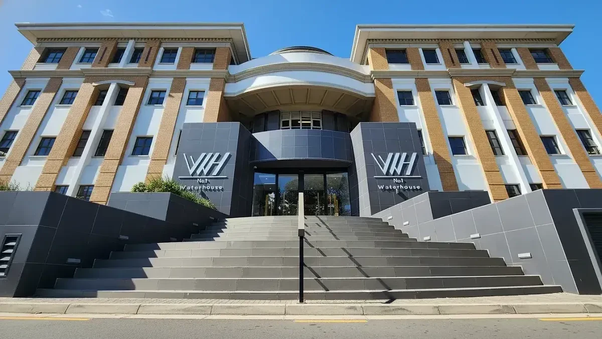 The Unknown, Century City - building photo 3