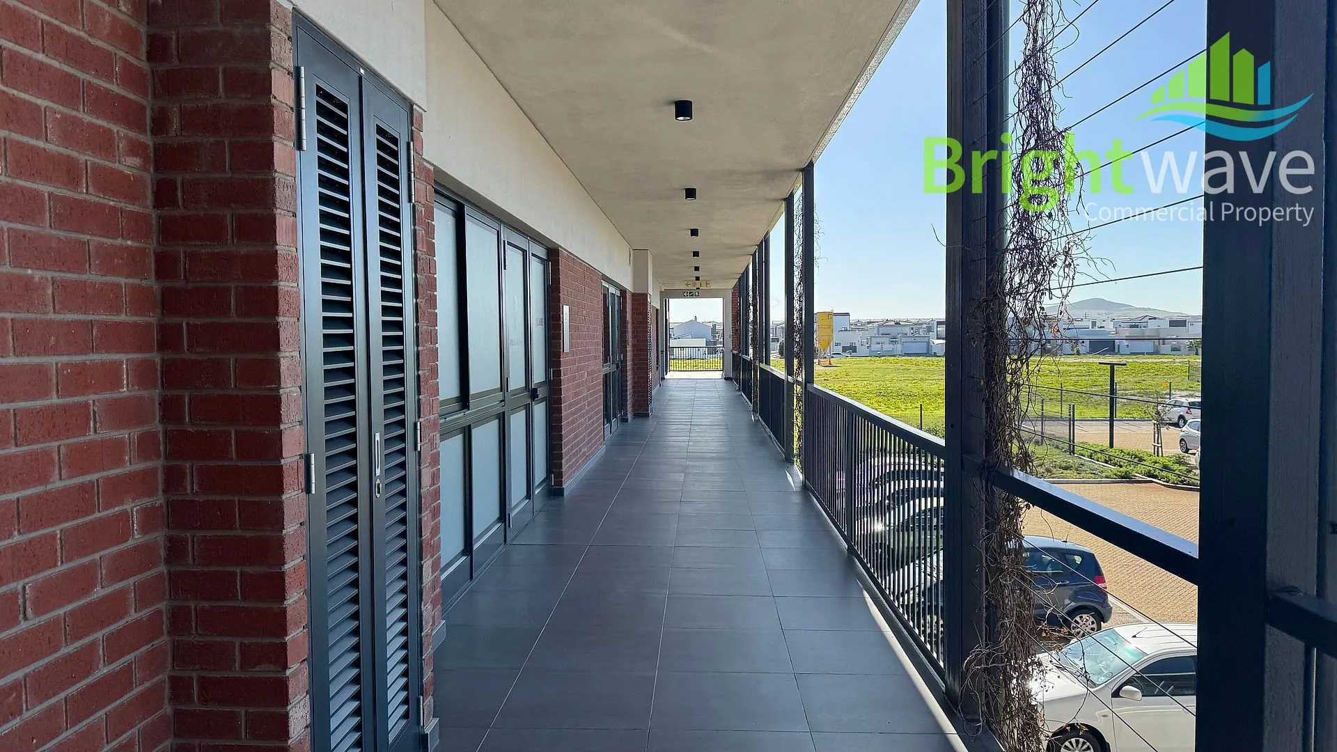 Cedar Square, available office to let in Bloubergstrand