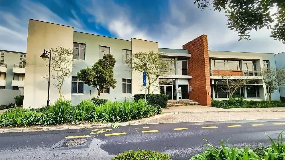 Oxford House, Century City office space to let in Century City