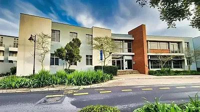 Oxford House, Century City office space to let in Century City