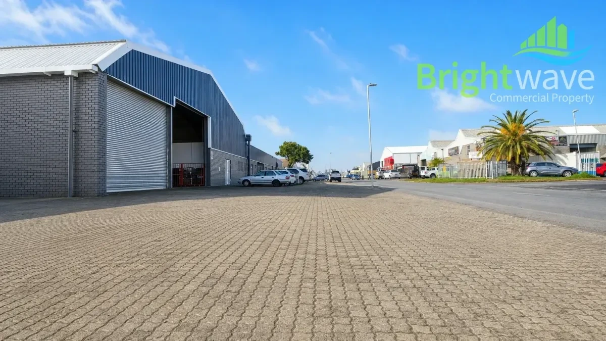 10 Lood Street - photo 1