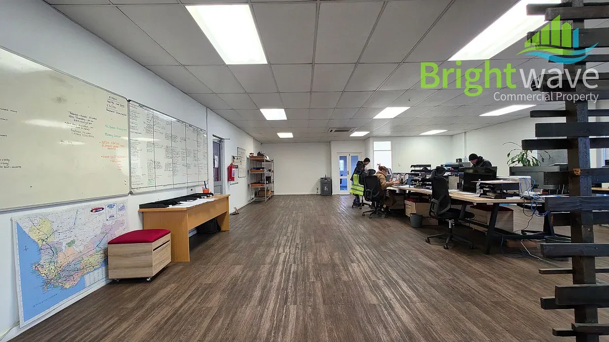 Open plan industrial area at 10 Lood Street