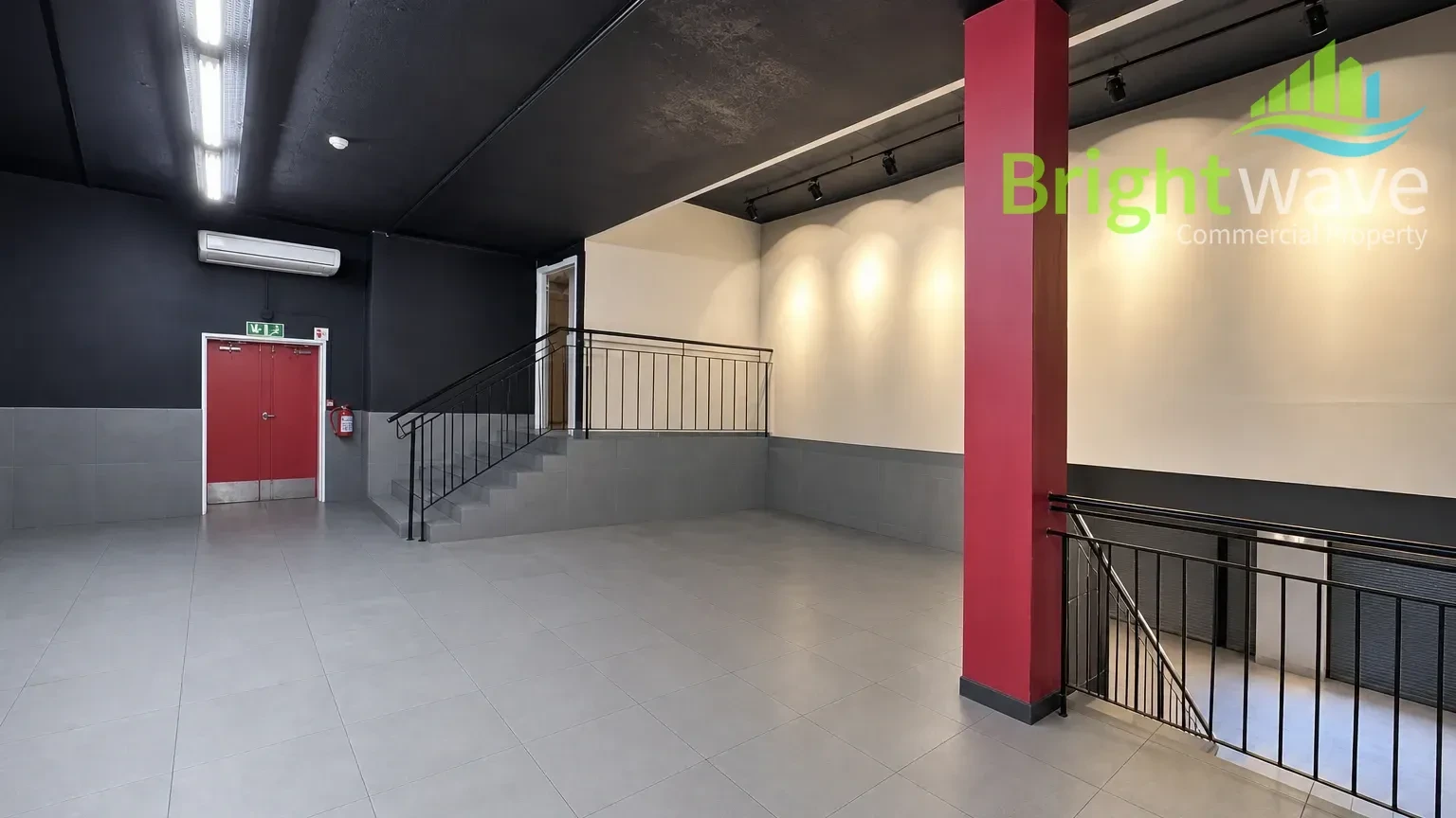 130 Main Road, available office to let in Wynberg