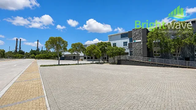 Montague Park, Montague Gardens - building photo 2