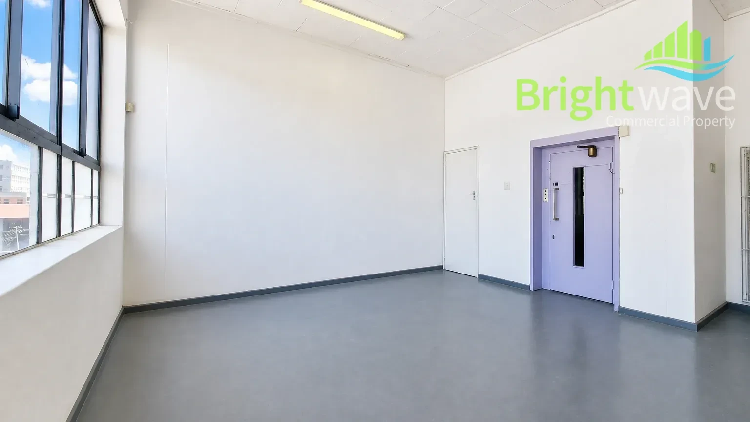 Skeitex Building, available office to let in Woodstock