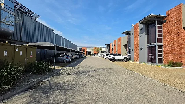 Willow Park, Stikland - building photo 8