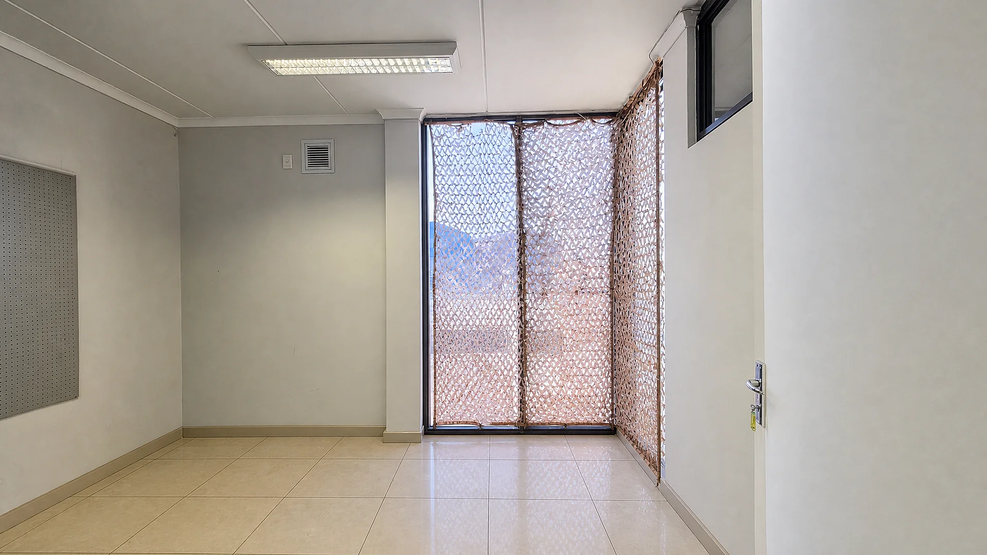Willow Park, available industrial to let in Stikland