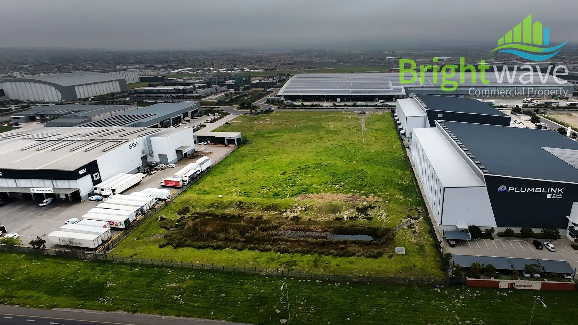 Open plan industrial area at Brackengate 2