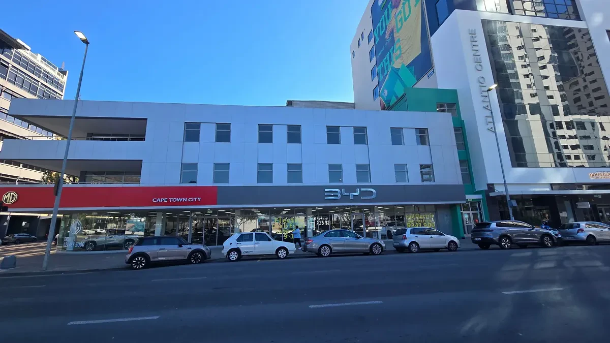 AMBER PLACE commercial property in Cape Town CBD
