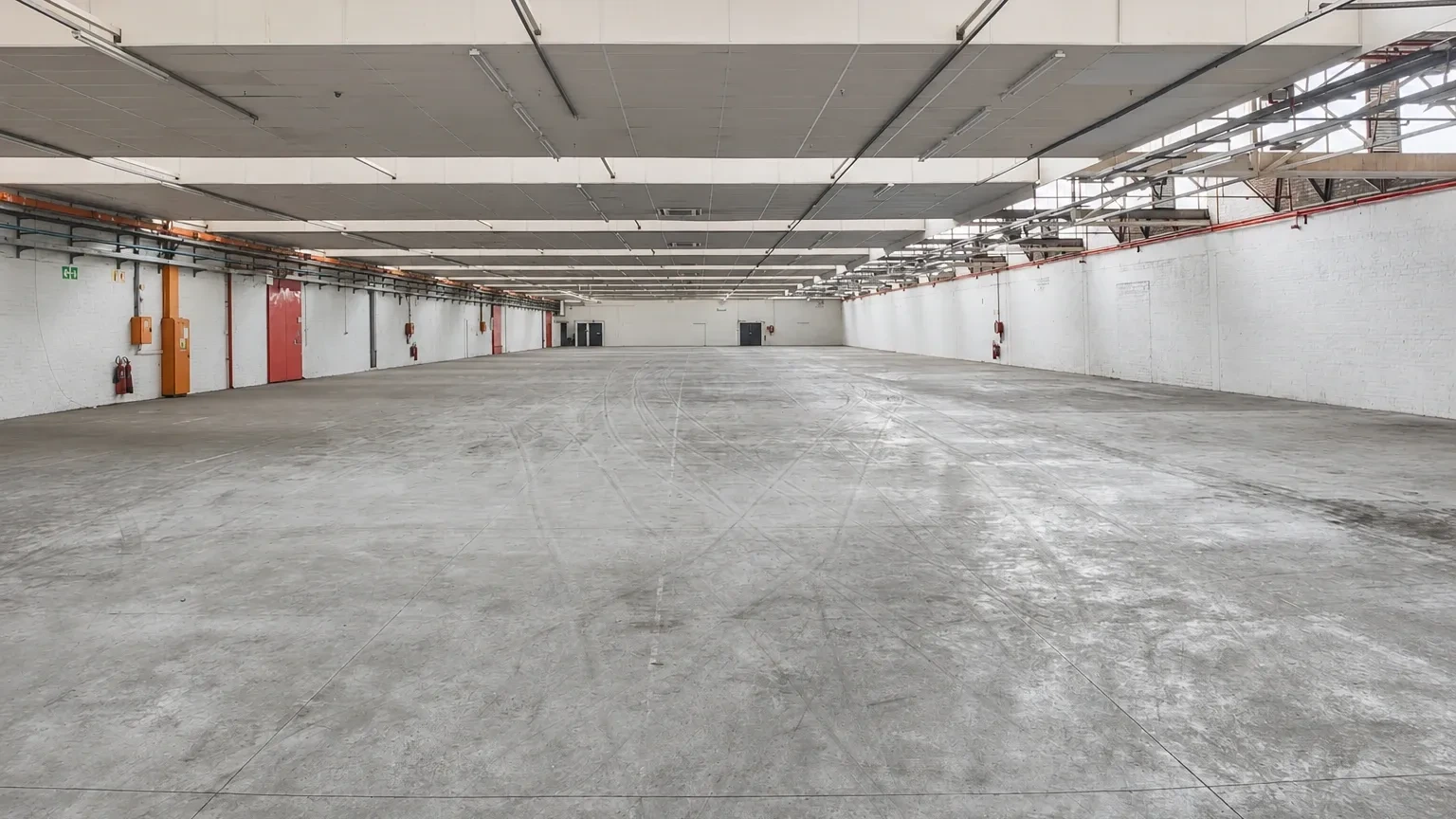 64 WHITE ROAD, available industrial to let in Diep River