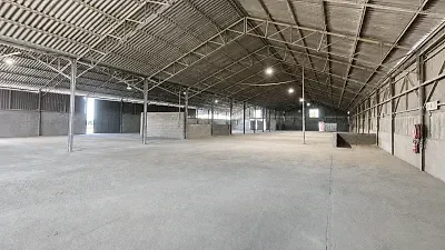Open plan industrial area at 37 Lichtenburg Road