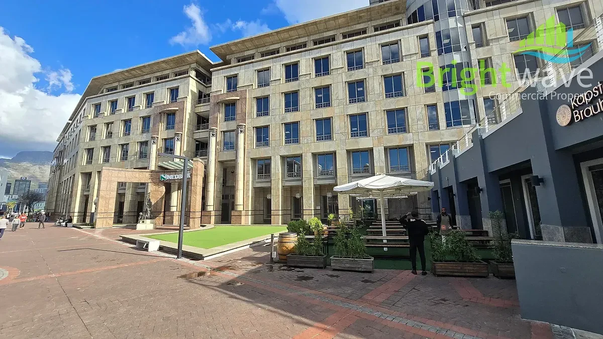 The Clock Tower, V&A Waterfront - building photo 7