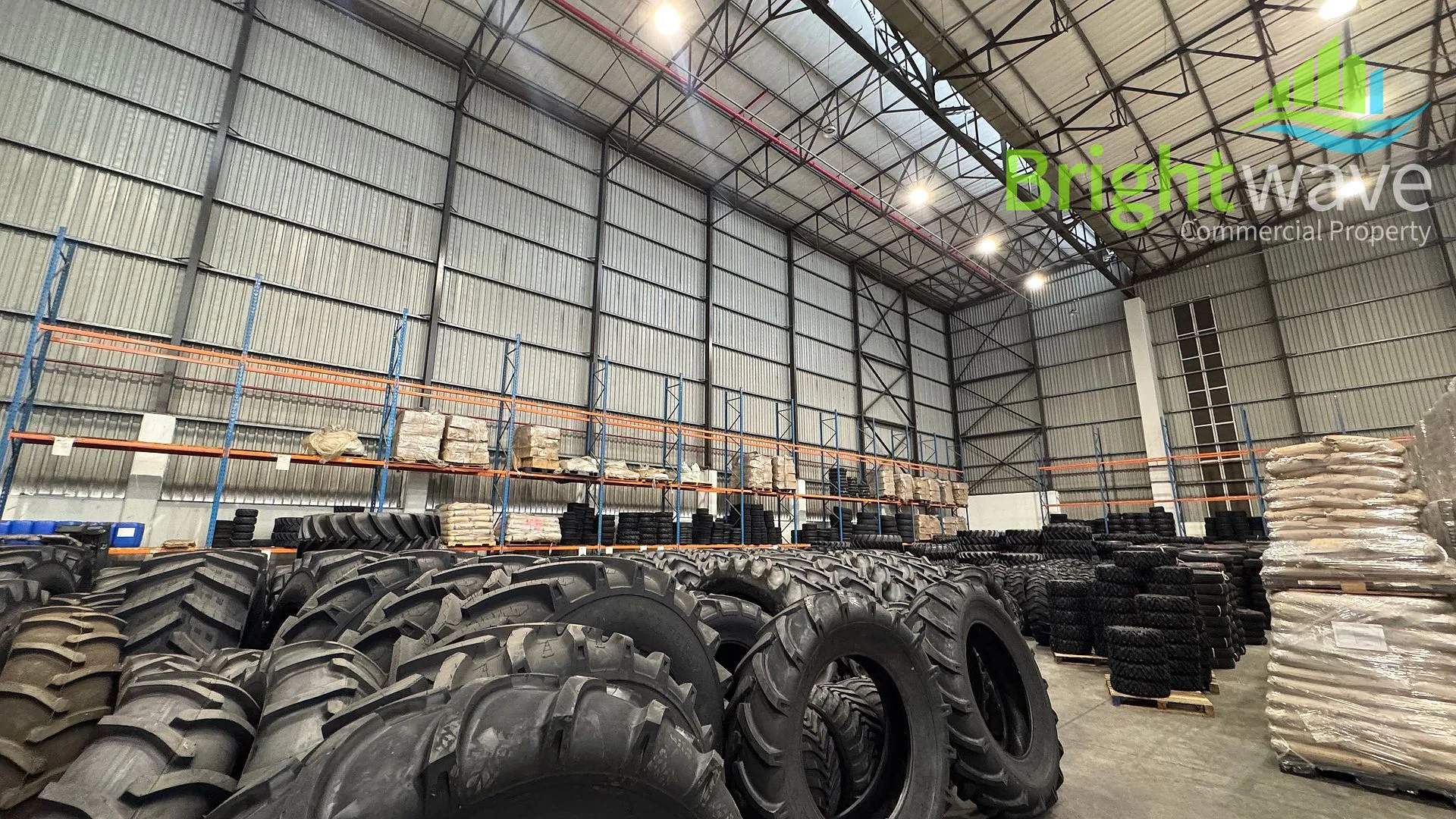 Golf Air Park 2, available industrial to let in Airport Industria