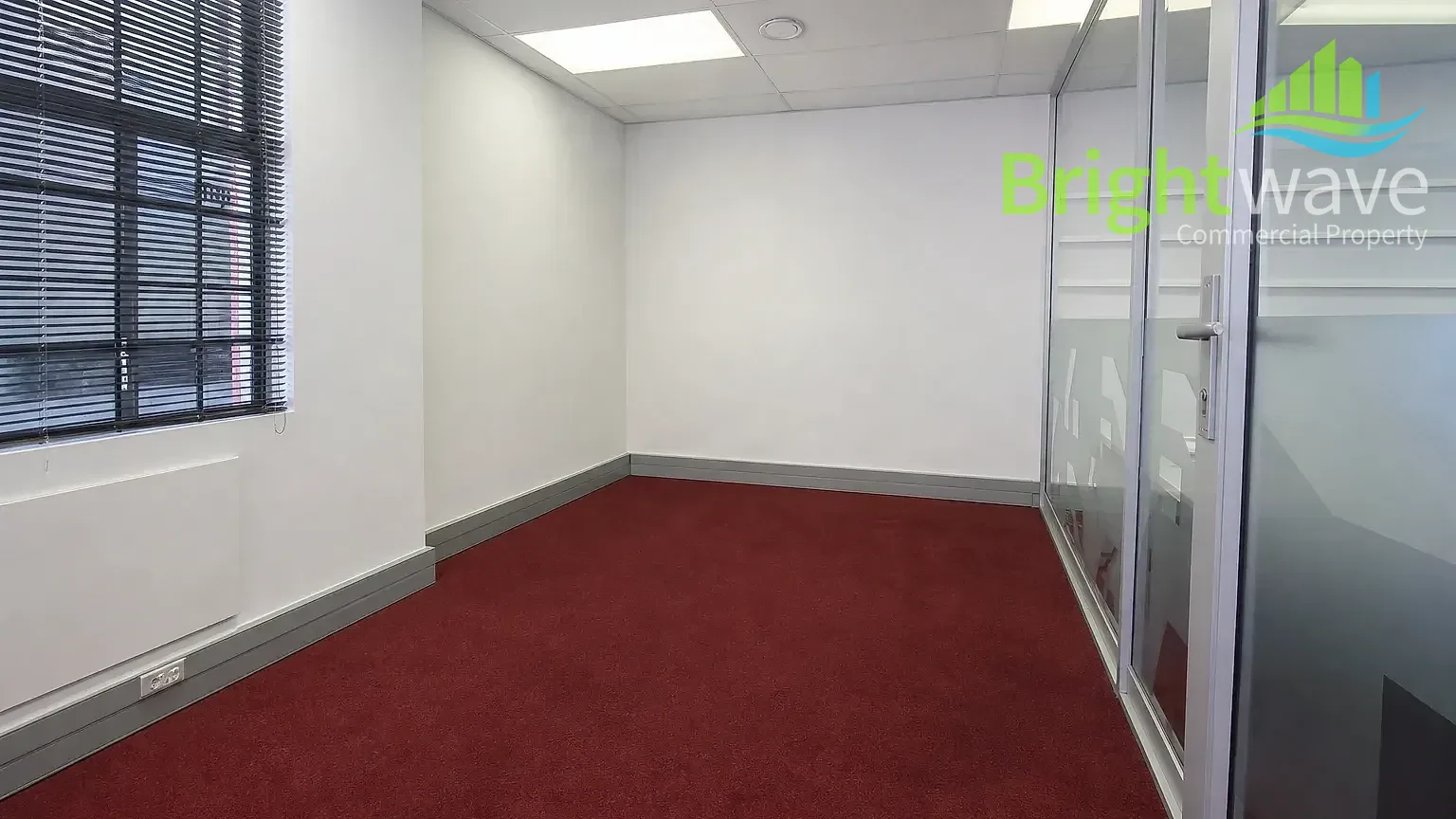 Open plan office area at TOKAI ON MAIN OFFICE PARK