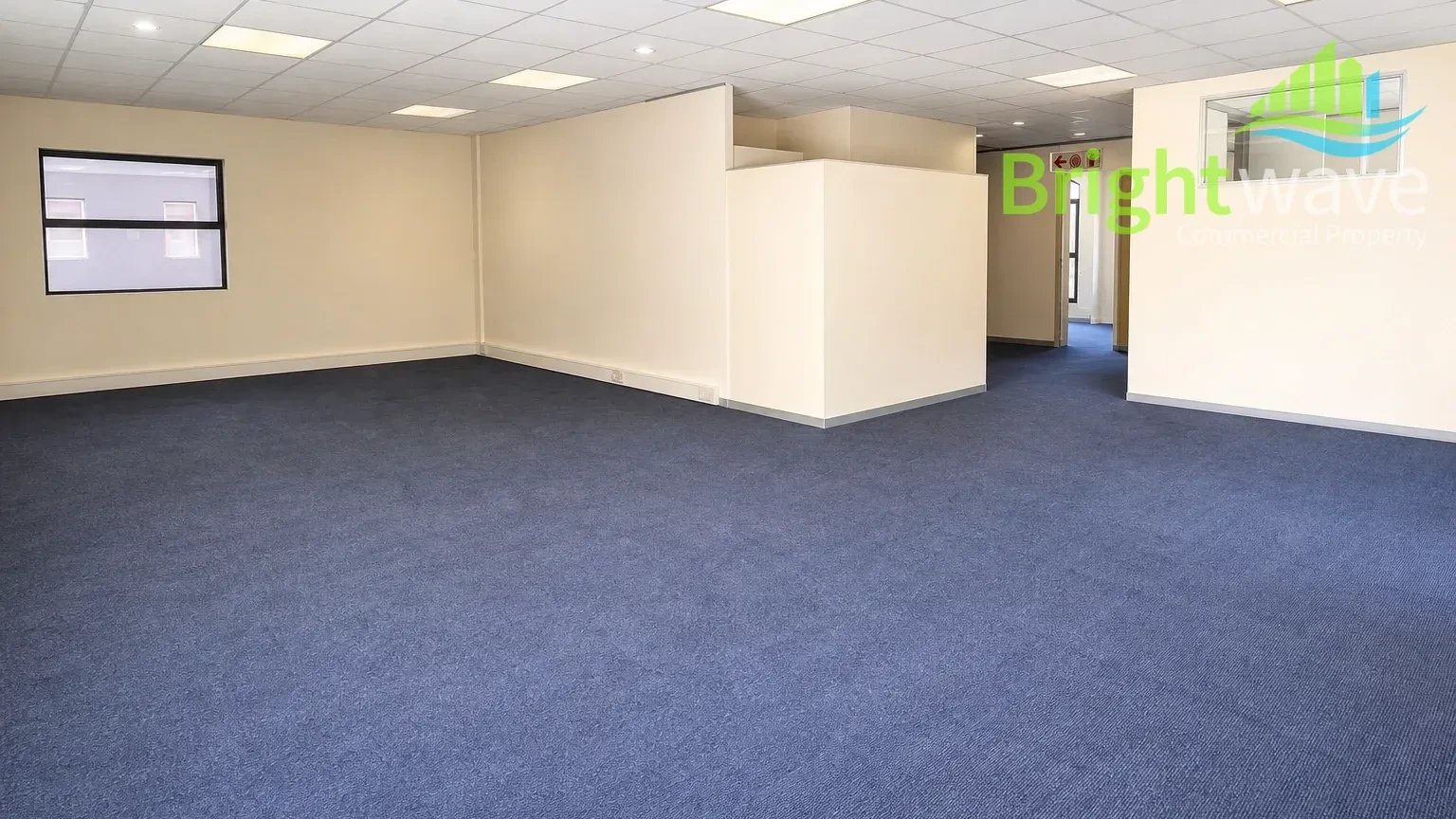 Open plan office area at TOKAI ON MAIN OFFICE PARK