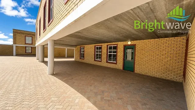 Woodbridge Business Park, Marconi Beam - building photo 1