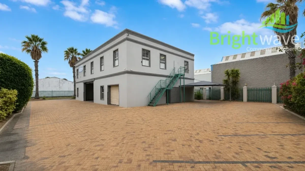 103 Kyalami Drive, Killarney Gardens - building photo 2